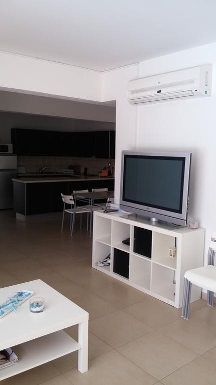 Palms Resort Apartments Alethriko Cameră foto